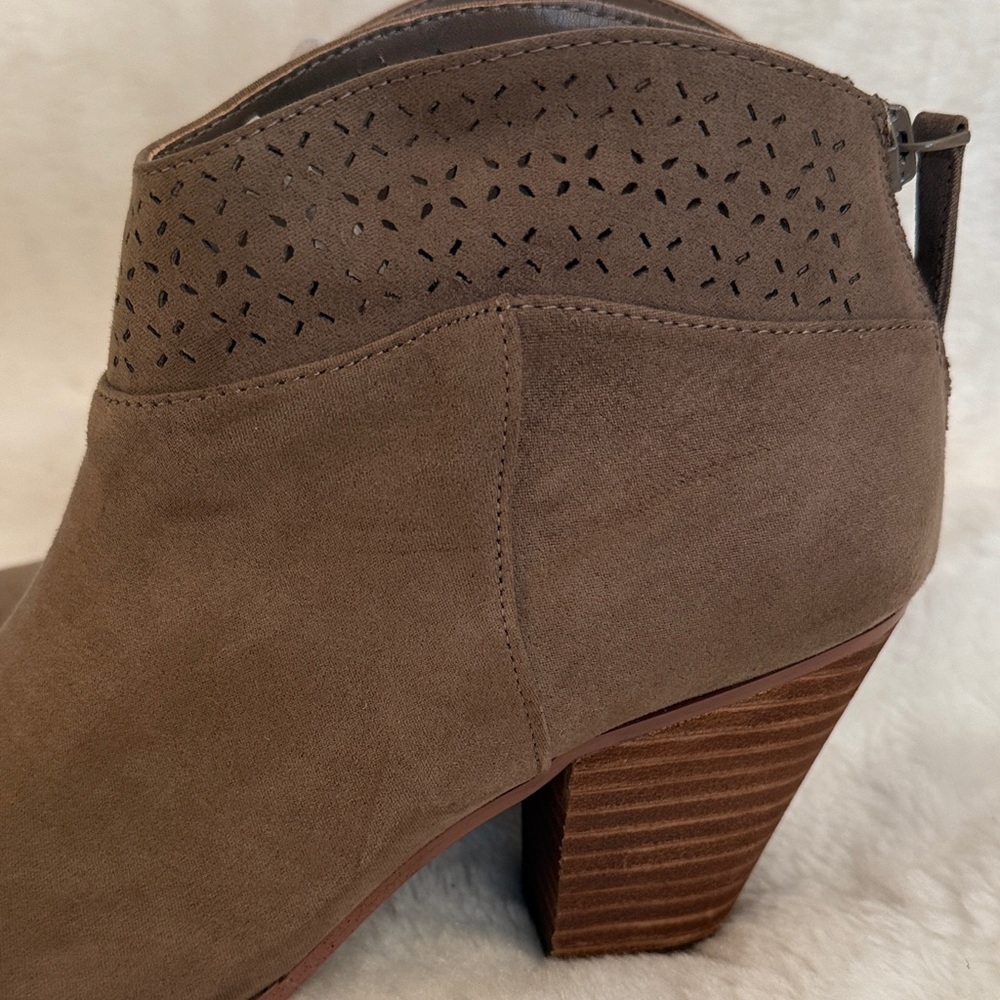 Violet & Red Jackson Lazer Cut Topline Booties In Taupe Faux Suede - Picture 2 of 16